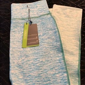 Blue/green leggings